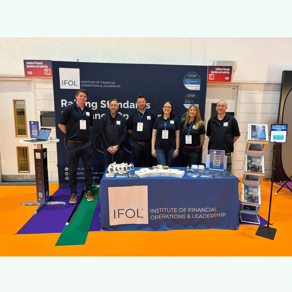 Photo of the IFOL team on the stand at the FD Show, Accountex 2026